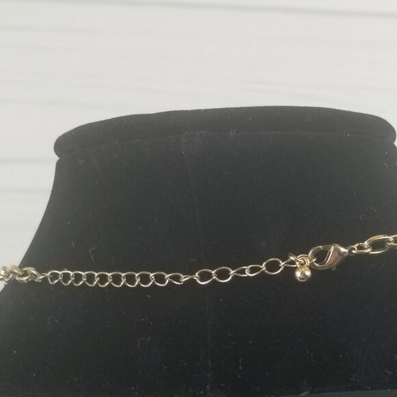 Gold Tone Fashion Bib Necklace 18" Green Pastel Statement Cluster - Picture 4 of 4